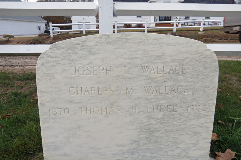 Wallace, Lubee monument